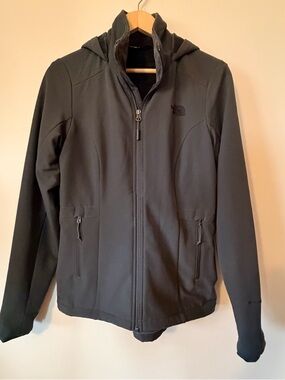 The North Face Women's Shelbe Raschel Hoodie Jacket